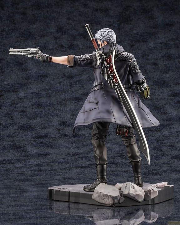 Actual product image Kotobukiya Devil May Cry 5 ARTFXJ PVC Statue 1/8 Nero 27 cm