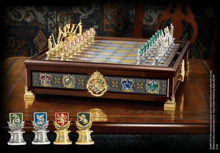Produktbild Noble Collection Harry Potter Die Häuser Hogwarts Quidditch