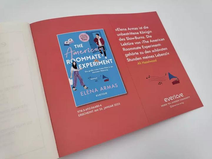 Actual product image Spanish Love Deception – Manchmal führt die halbe Wahrheit zur ganz grossen Liebe (German, Armas, Elena, 2022)