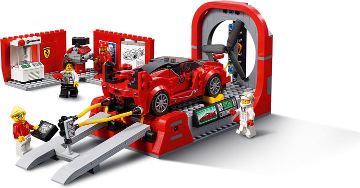 Actual product image LEGO FXX K and development centre (75882, LEGO Speed Champions)