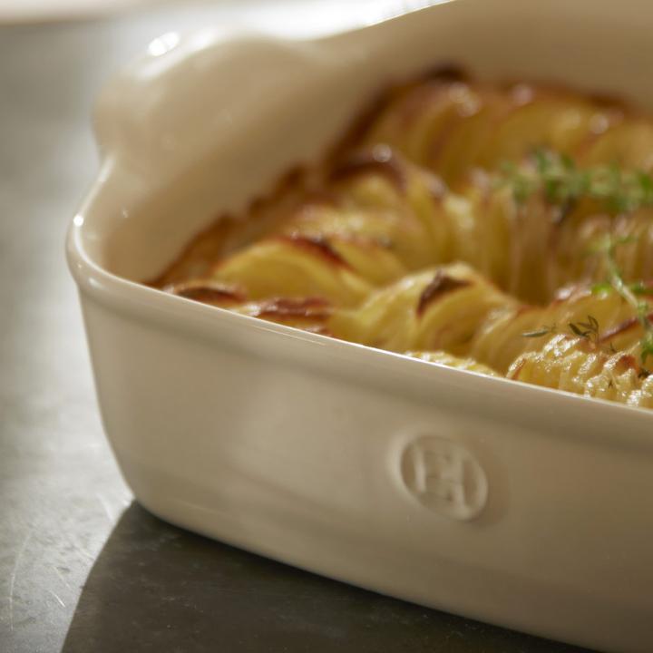 Produktbild Emile Henry Plat à gratin rectangulaire 22 x 14,5cm - 0,7L - 1 pers - Rouge grand cru