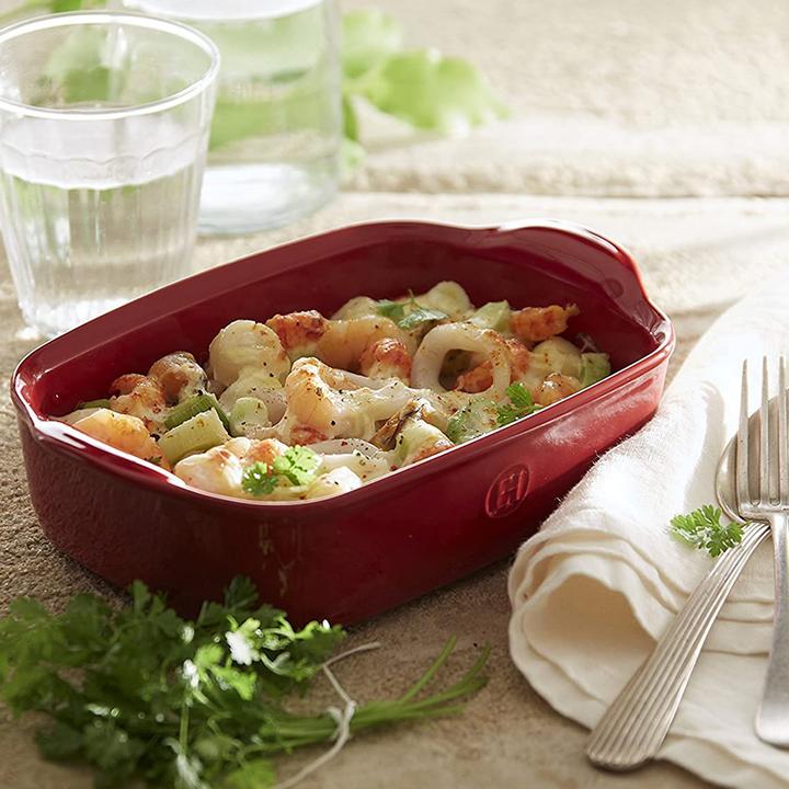 Produktbild Emile Henry Plat à gratin rectangulaire 22 x 14,5cm - 0,7L - 1 pers - Rouge grand cru