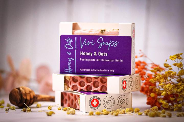 Actual product image Vivi Soaps Honey and Oats Exfoliating Soap (Hard soap)