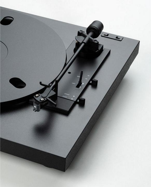 Image du produit Pro-Ject A1.2 schwarz / Automatischer Plattenspieler / Riemenantrieb / 1,5W (Automatique)