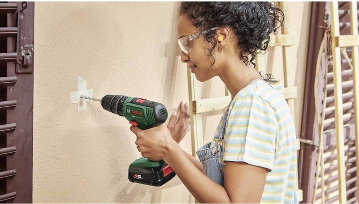 Actual product image Bosch Home & Garden Home and Garden EasyImpact 18V-40 + EasySaw 18V-70 06039D810A Battery Tools W