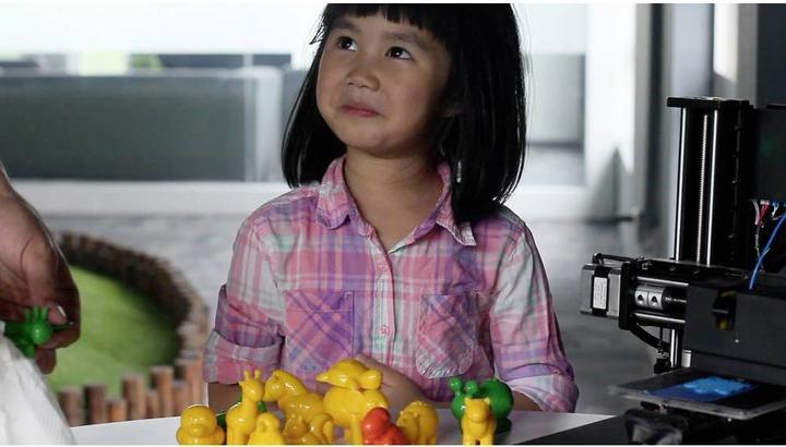 Actual product image Polymaker PJ01007 PolySmooth Filament polishable 1.75 mm 750 g Yellow 1 pc. (PVB, 1.75 mm, 750 g, Yellow)