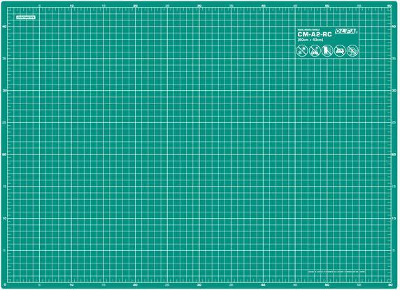 Olfa Matte mit Ringen und Segmentmessern schneiden (43 x 60 cm)