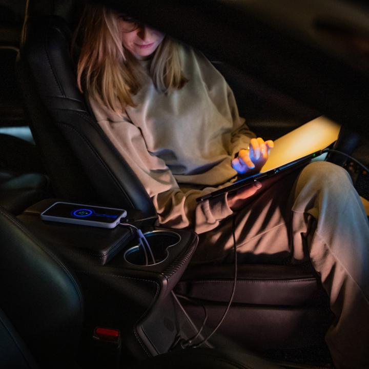 Actual product image GreenCell CAD33 - Indoor - Cigarette lighter - 12 V - Black