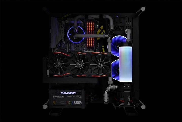 Produktbild Thermaltake Pacific PR22-D5 Plus Ausgleichsbehälter und Pumpe