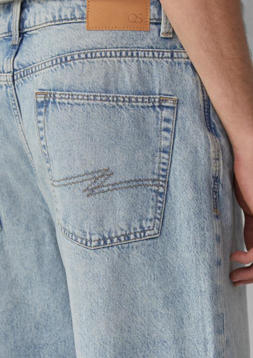 Produktbild S.Oliver Jeans-Bermuda Denimshorts / Loose Fit / Mid Rise (36)