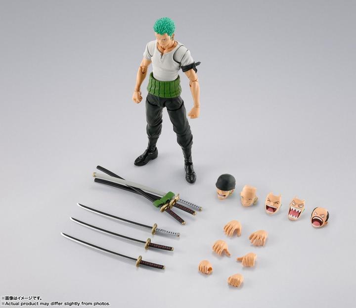 Produktbild Bandai One Piece S.H.Figuarts Roronoa Zoro Romance Dawn Version