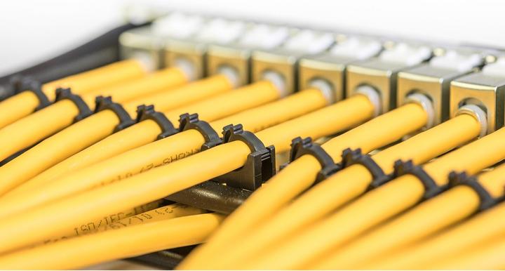 Produktbild Digitus CAT 7A S-FTP Installationskabel, 1000 MHz Dca, AWG 23/1, 500 m Trommel, Simplex, Limette (S/FTP, CAT7a, 500 m)