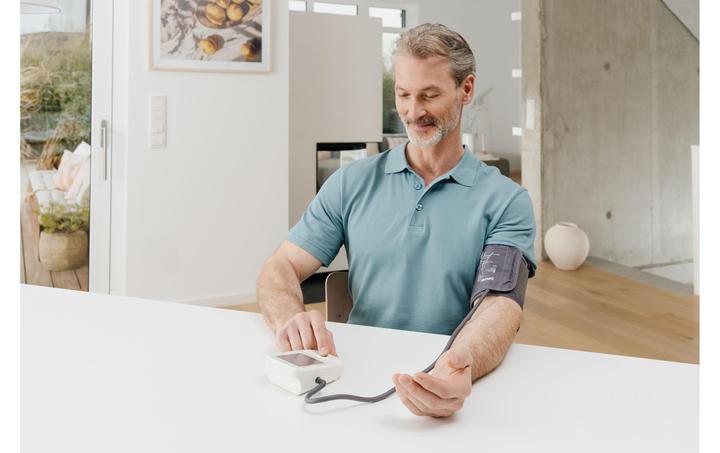 Actual product image Beurer BM 38 (Blood pressure monitor upper arm)