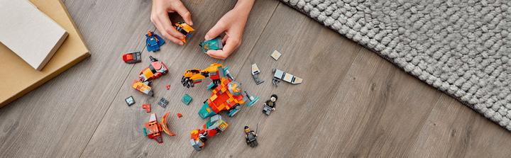 Actual product image LEGO Super Heroes 76194 Tony Stark's Sakaarian Iron Man (76194, LEGO Marvel)