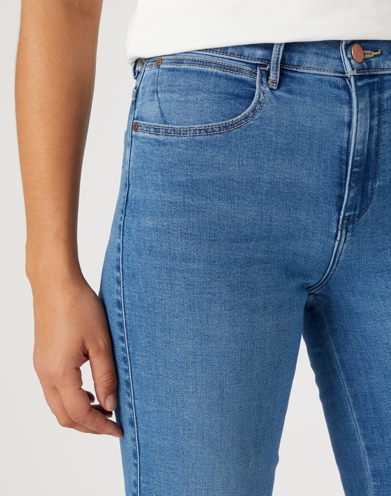 Actual product image Wrangler Straight (26)