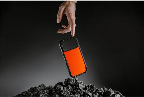 Actual product image Nomad Robuste Hülle - iPhone-Hülle (Apple iPhone 17 Pro)