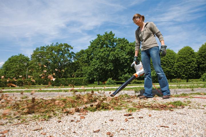 Produktbild Stihl Blasgerät Elektro BGE 81 (Netzbetrieb, Laubsauger)