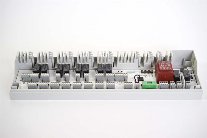 Actual product image Empur Balance 8-channel 230 V heating/cooling control terminal strip