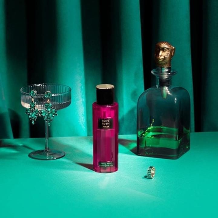 Actual product image Aoura London Women's Love Rush Body Mist Fragrance Spray 220ml (220 ml, Body mist)