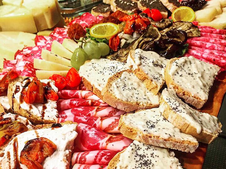 Actual product image Smartbox 2 nights in 3* or 4* hotels in Milan with gastronomic tour (2 Persons)