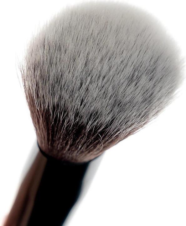 Actual product image Brush Works Blush Brush (Blusher)