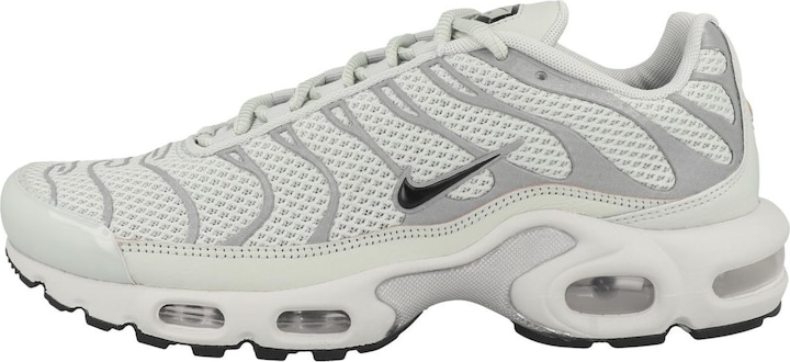 Nike Air Max Plus (38.5)
