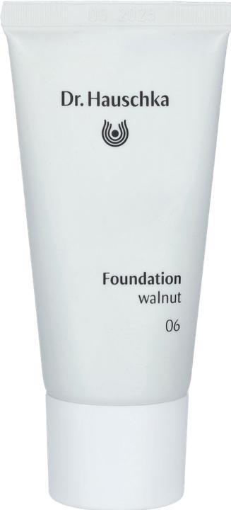 Produktbild Dr. Hauschka Foundation 06 walnut 30 ml (06 Walnut)