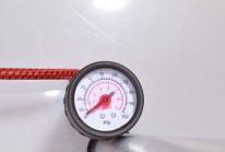 Produktbild Frei Öl Standluftpumpe mit Manometer Aluminium