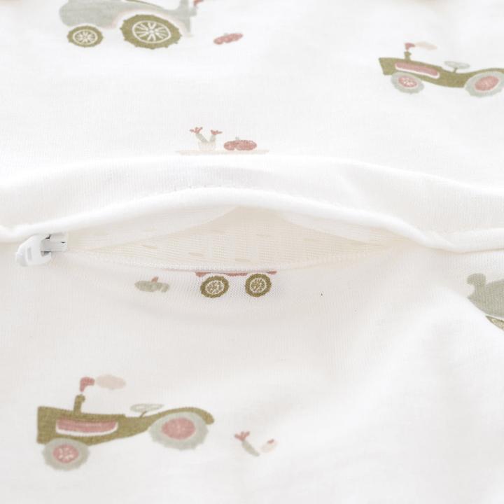 Actual product image Träumeland Baby-Ganzjahresschlafsack Little Farm grün Grösse 62/68 (68 cm, 2.5 TOG, All-season)