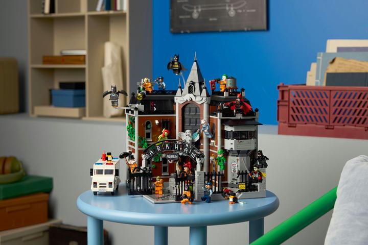 Produktbild LEGO Arkham Asylum (76300, LEGO DC)