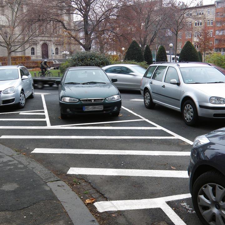 Actual product image Moravia Outdoor marking paint, capacity 5 l, traffic grey RAL 7043.