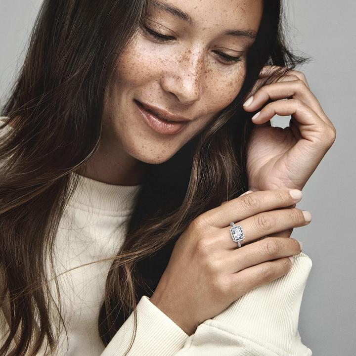 Produktbild Pandora Ring Sparkling Halo (56, 925 Silber)