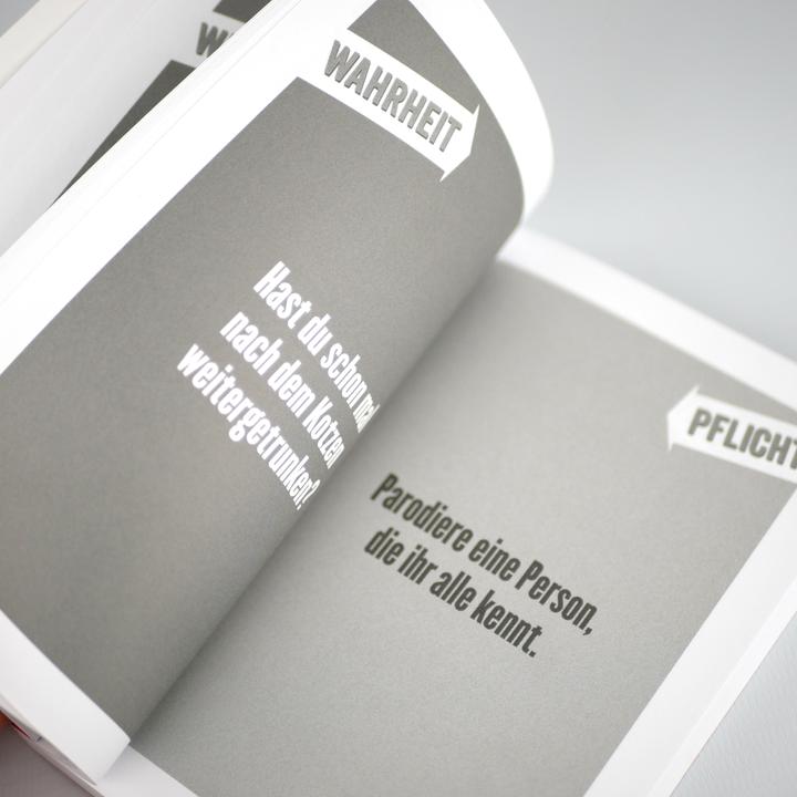 Actual product image Wahrheit oder Pflicht – Die Edition für alle ab 18 Jahren (German, Emma Hegemann, 2022)