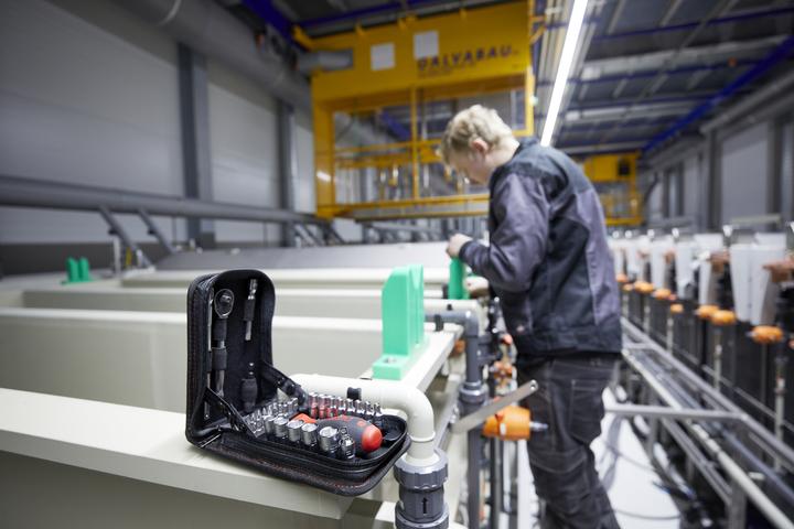 Produktbild Wiha Steckschlüssel- und Bit Set (9 mm, 13 mm, 4 mm, 5 mm, 12 mm, 7 mm, 11 mm, 8 mm, 14 mm, 6 mm, 5.5 mm, 4.5 mm, 10 mm)