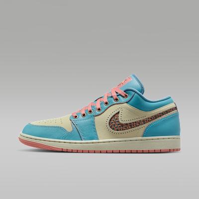 Produktbild Jordan 1 Low SE Somos Eternos (40.5)