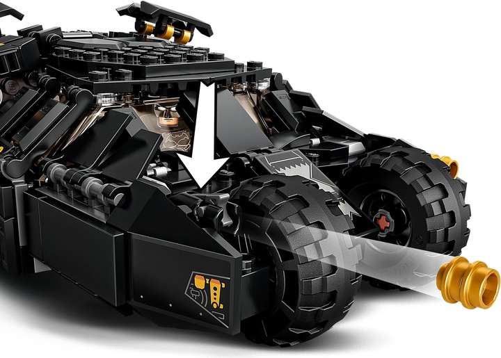 Actual product image LEGO Batmobile Tumbler: Scarecrow Showdown (76239, LEGO DC)