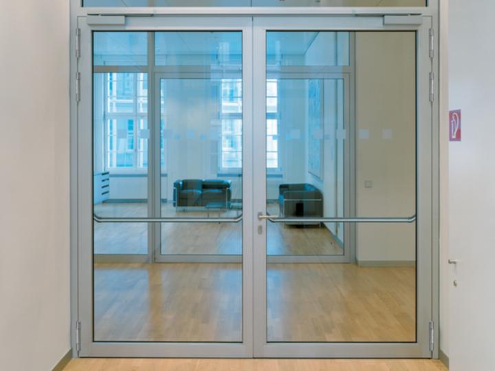 Actual product image Dormakaba Guide rail with closing follower controller GSR Contur Design (Entrance door, French window, Room door, Wooden door, Indoor)