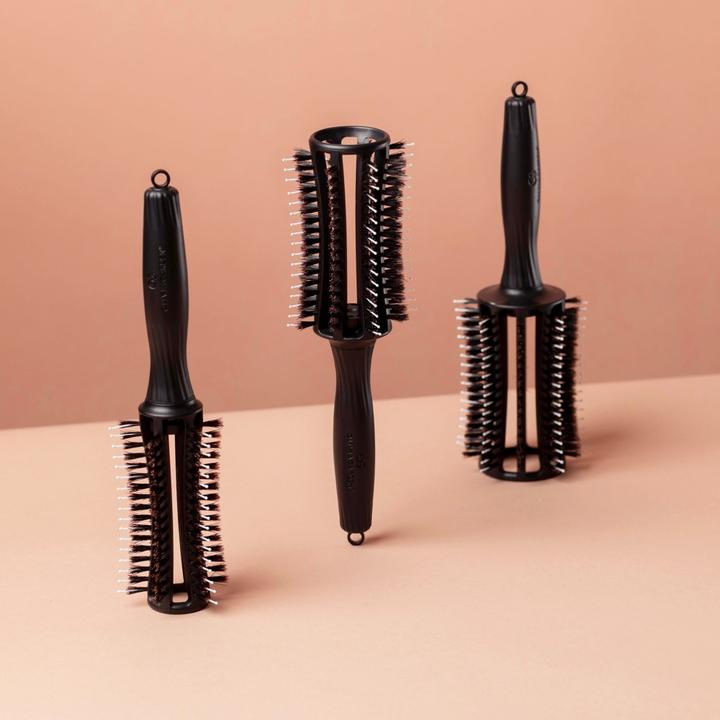 Actual product image Olivia Garden Fingerbrush Round M