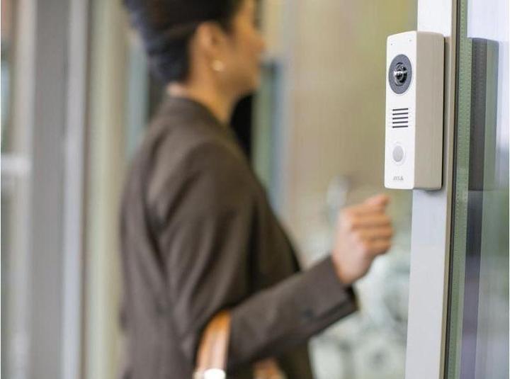 Actual product image Axis I8116-E White (Cable)