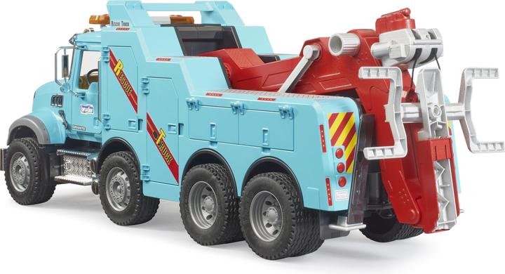 Produktbild Bruder MACK Granite LKW Abschlepp mit Licht&Sound