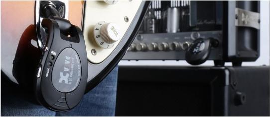 Actual product image Xvive U2 Red draadloos gitaarsysteem