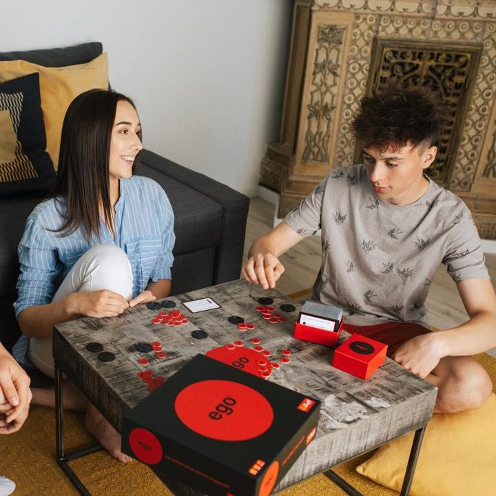 Actual product image Trefl Ego Game (English) (Lithuanian, 2 - 6 Players)