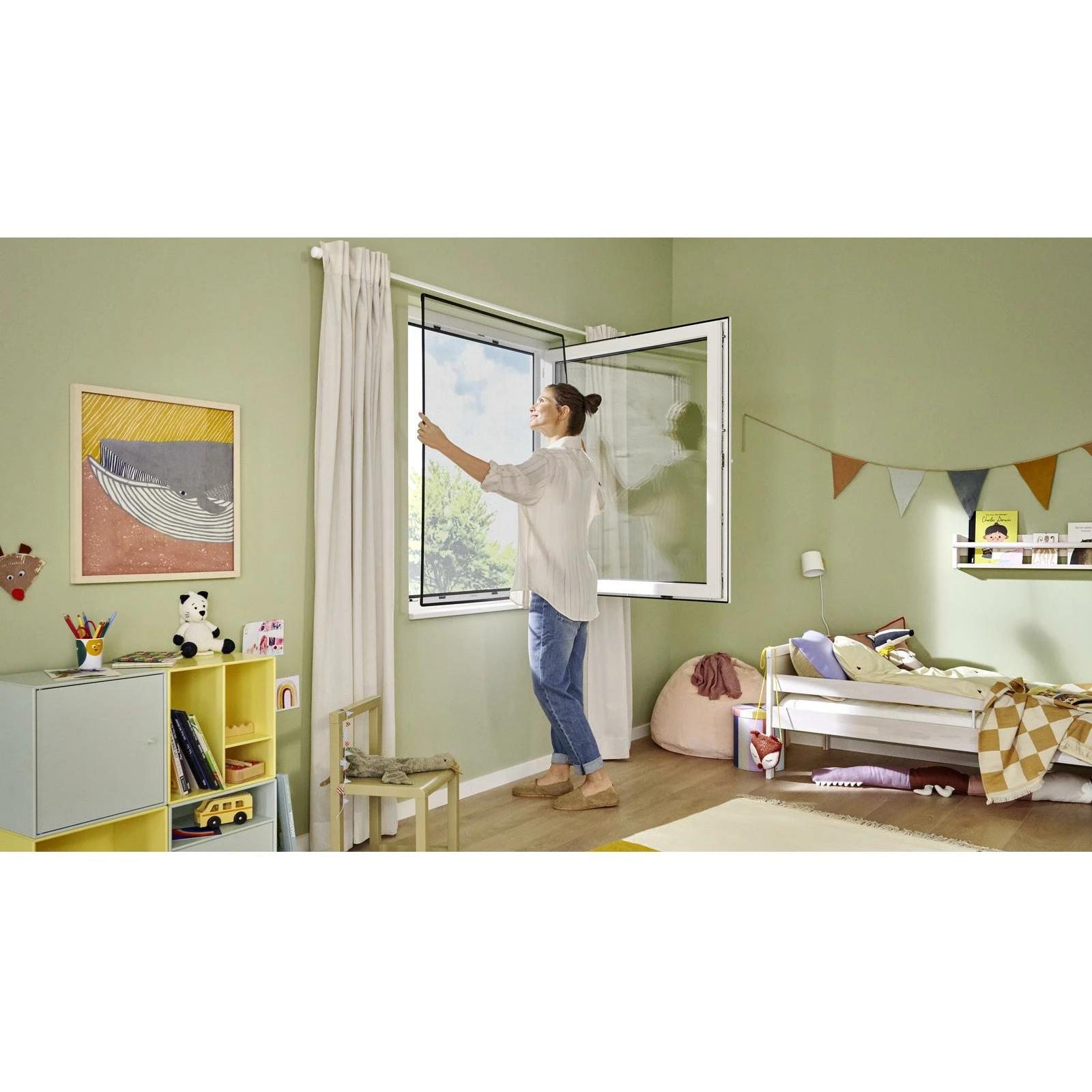 Thumbnail - tesa, Fliegengitter, CLIP-ON Insektenschutz mit Anklipsrahmen für Fenster, zuschneidbarer Rahmen, ohne Bohren (100 x 120...