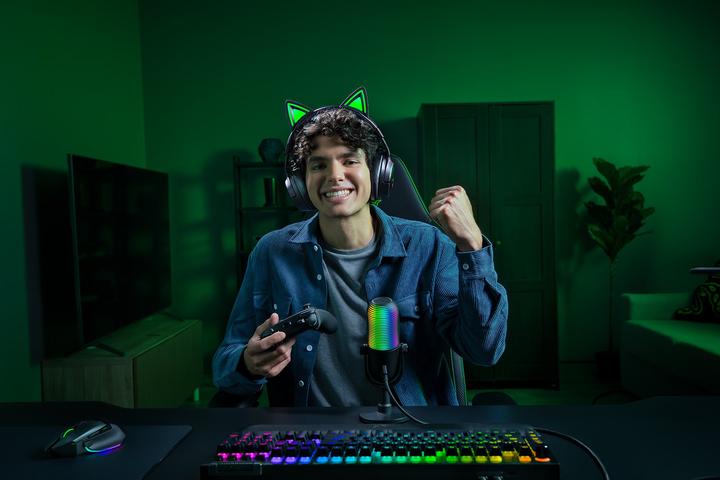 Actual product image Razer Kraken Kitty V3 Pro - Black (Wireless)