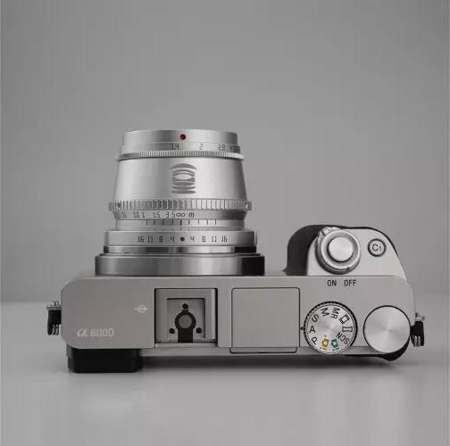 Produktbild TTArtisan 35mm f1.4 for Sony E mount (APS-C) (Sony E, APS-C / DX)