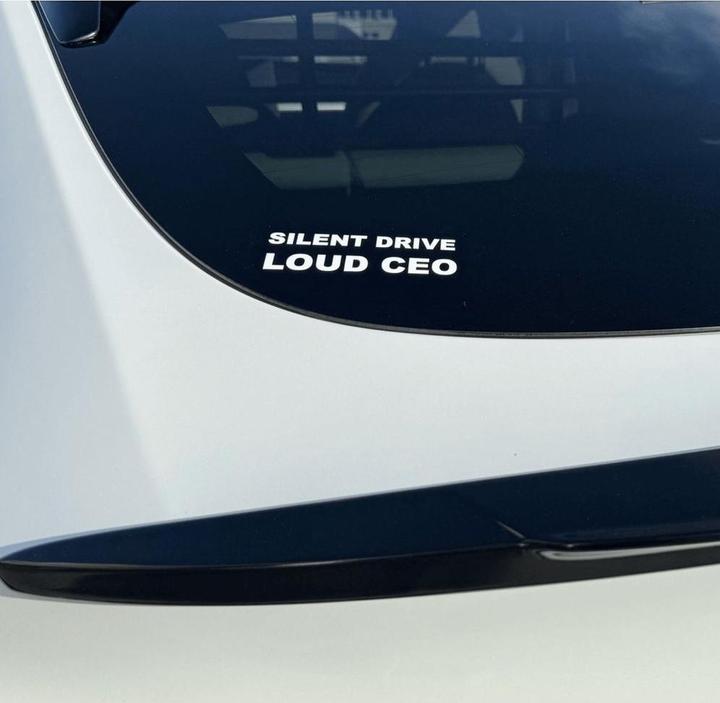 Image du produit Vds Silent Car Loud CEO (1 Autocollants)