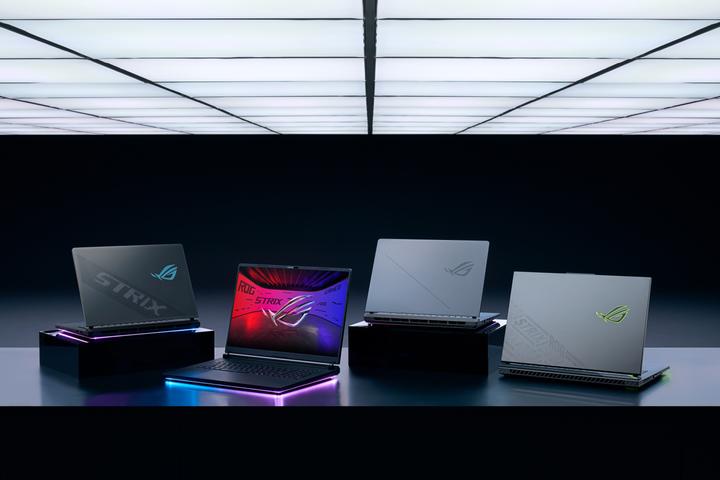 Image du produit ASUS ROG Strix SCAR 16 (16", Intel Core Ultra 9 275HX, 64 Go, 2000 Go, ING. Int.)