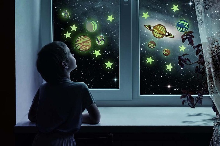 Produktbild 4M 4 m Glow in The Dark Planeten und Nova Sterne 20 Stück (27 x 21 cm)