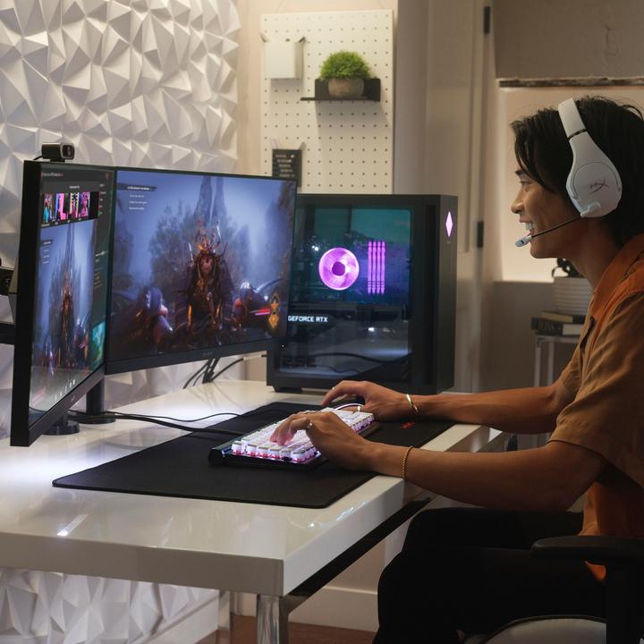 Immagine prodotto HP Hewlett-Packard OMEN 25L Gaming Desktop GT15- 2737nz (Intel Core (Intel Core i7-14700F, 32 GB, 1000 GB, GeForce RTX 4060 Ti)