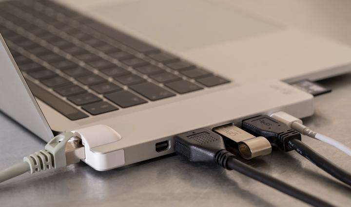 Produktbild LMP Compact Dock (USB-C, 8 Ports)
